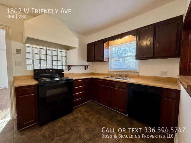 Building Photo - 1802 W Friendly Ave