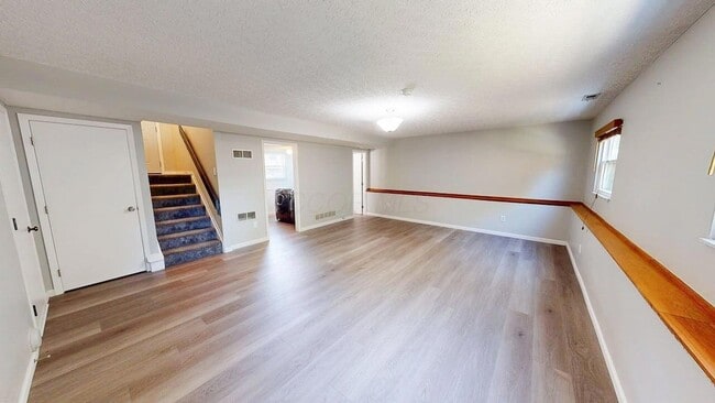 Building Photo - 5709 Nike Dr