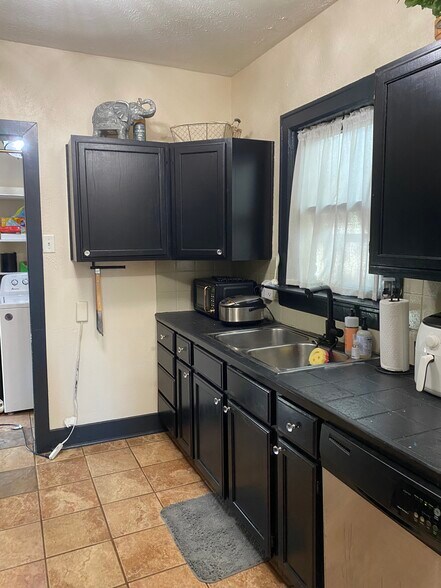 Building Photo - 6306 Goliad Ave