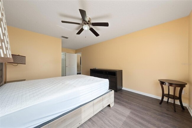 Building Photo - 3930 Southpointe Dr