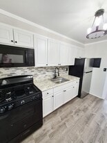 Building Photo - 3243 Floyd Walk