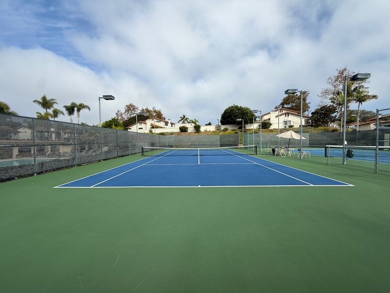 Building Photo - 6917 Pear Tree Dr