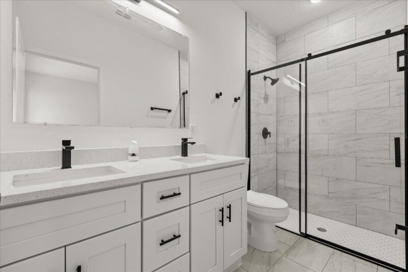 Building Photo - 540 E Elgrove Dr