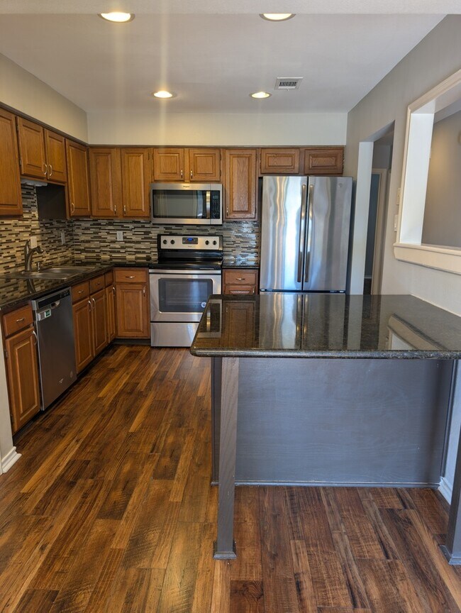 Building Photo - Spacious 3BR 3BA • Attached Garage • Two Patios • Two Primary Suites in Spring