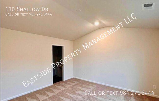 Building Photo - 110 Shallow Dr