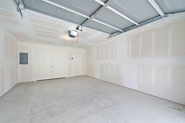 Building Photo - 12603 Telge Rd