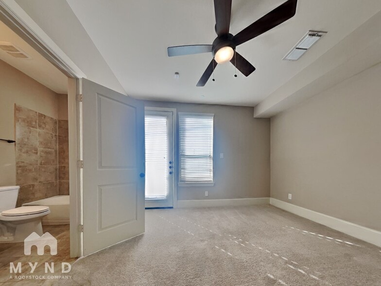 Building Photo - 5430 Cornish St