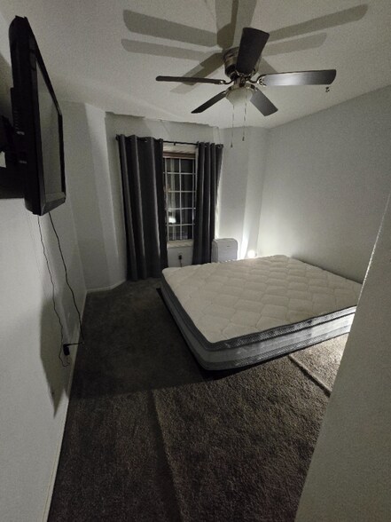 Building Photo - 23149 Biggs Ln