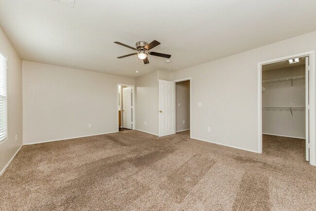 Building Photo - 4268 Perfect Drift St