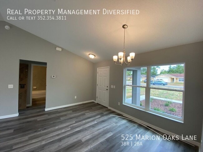 Building Photo - 525 Marion Oaks Ln