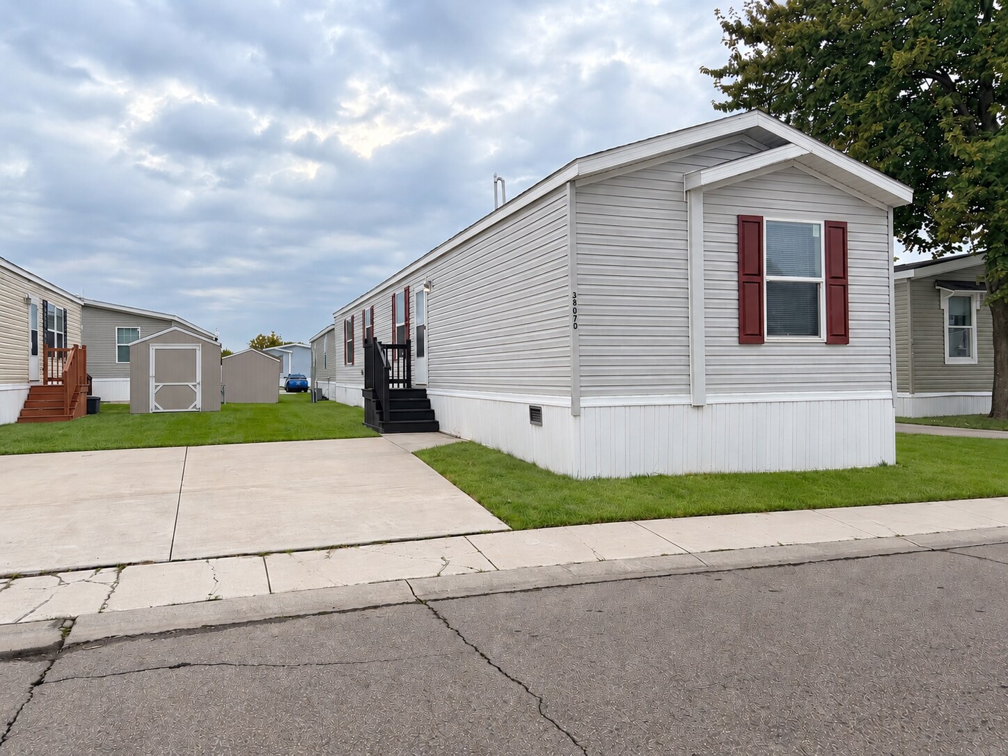 Building Photo - 38070 Ducharme Dr