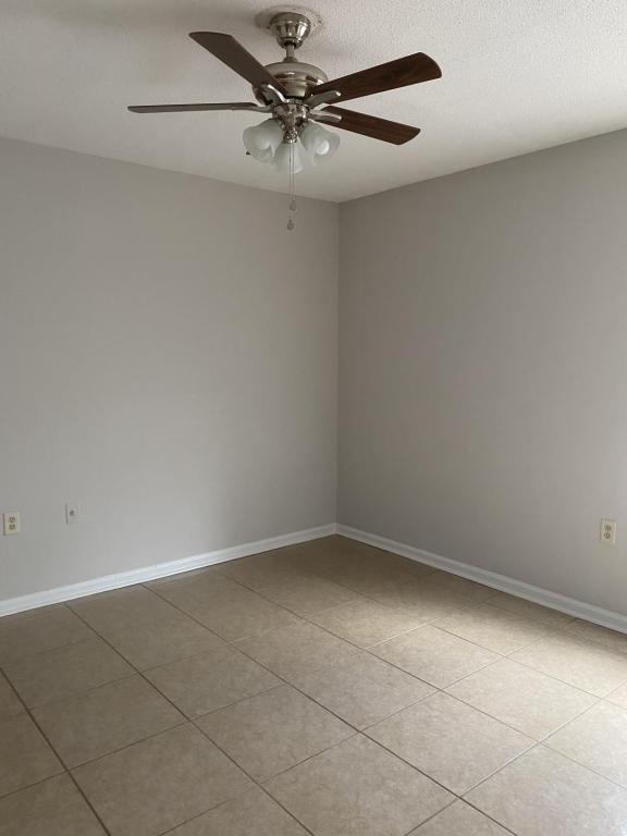 Building Photo - 140 Lanier Dr