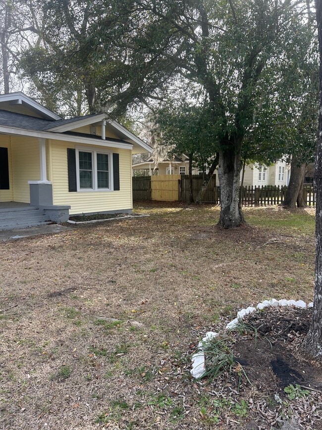 Building Photo - 2201 4th Ave