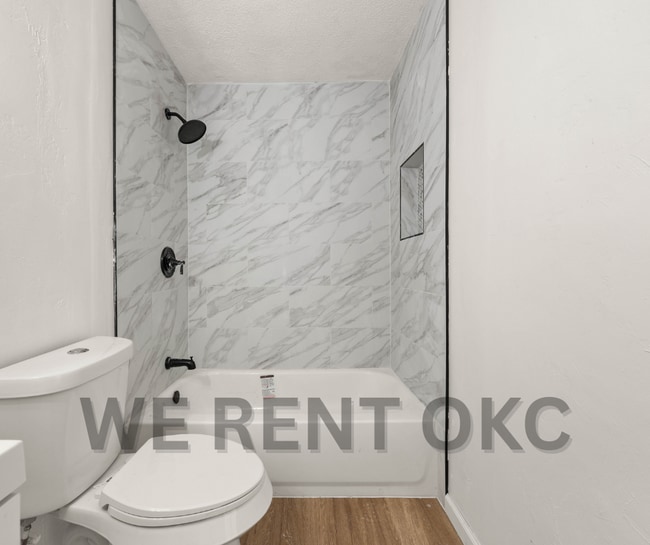 Building Photo - 16391 Lynn St