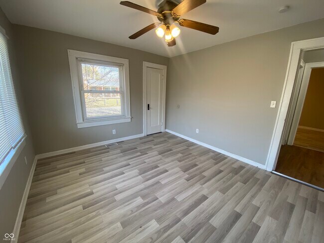 Building Photo - 1745 N Lesley Ave