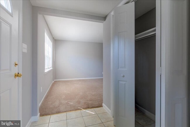 Building Photo - 9860 Hagel Cir