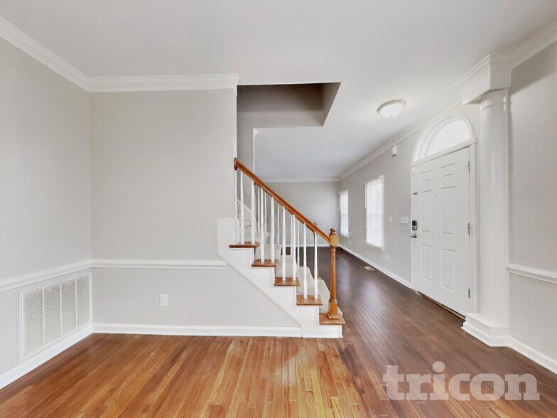 Building Photo - 6013 Rittenhouse Rd