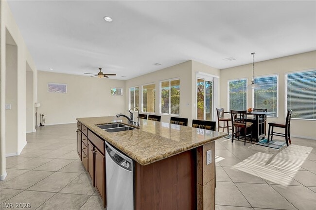 Building Photo - 2357 Wisconsin Dells Dr