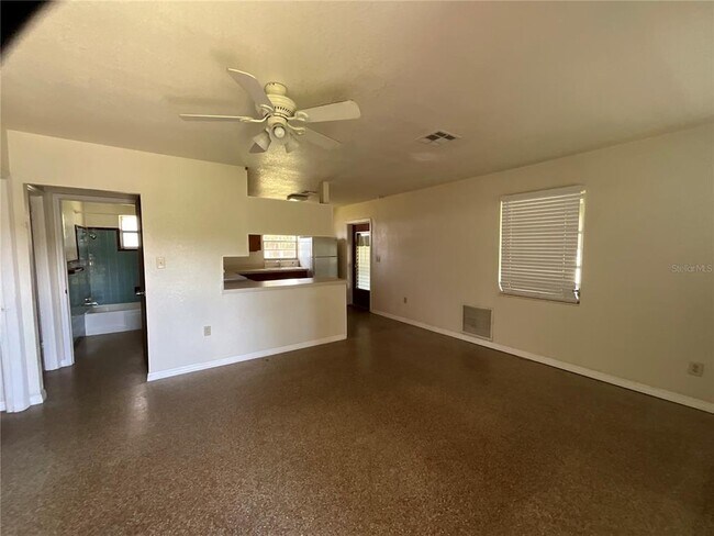 Building Photo - 12455 SE 138th Ave