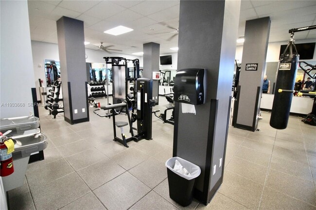 Building Photo - 2501 S Ocean Dr