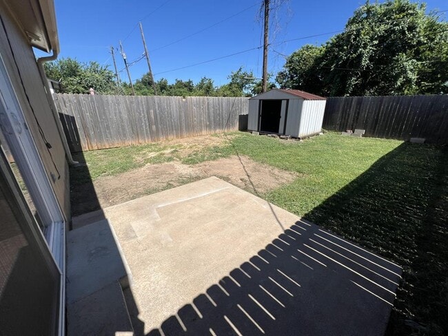 Building Photo - 13355 Water Oak Ln