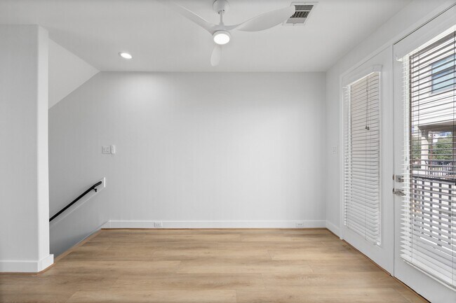 Building Photo - 2315 McIlhenny St