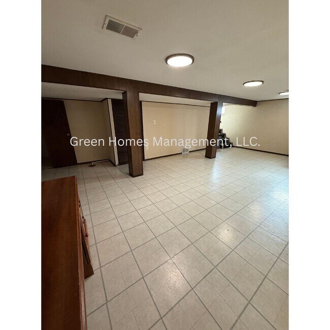 Building Photo - 895 Harrison St