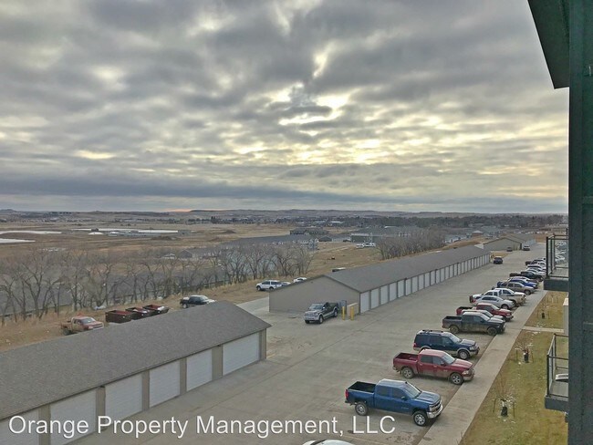 Building Photo - 1406 Main St N