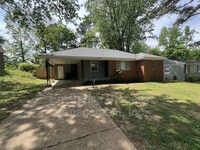 Building Photo - 3535 Debby Dr