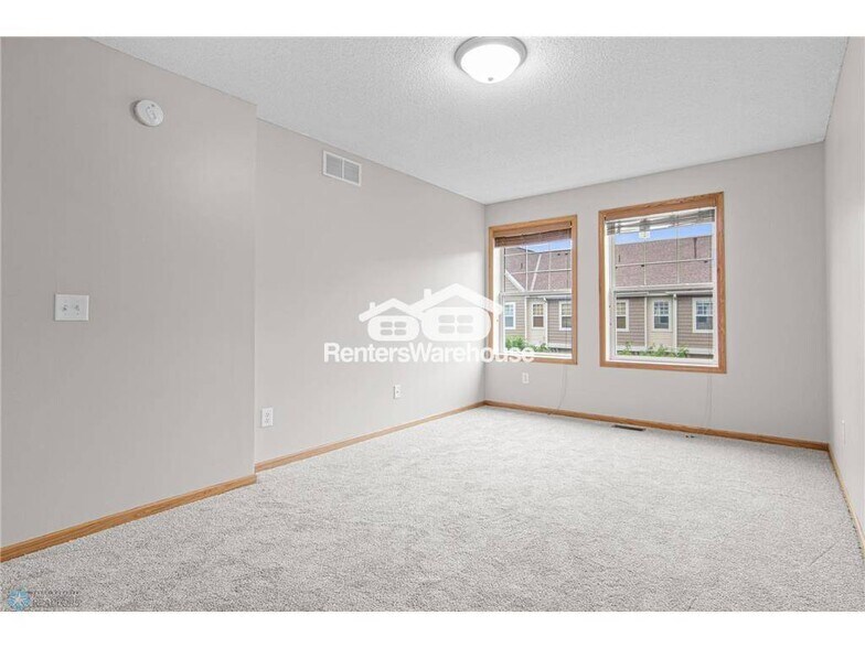 Building Photo - 2495 121st Cir NE