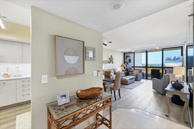 Building Photo - 1930 Harbourside Dr