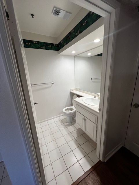 Half Bath - 5745 Friars Rd