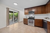 Building Photo - 8600 Hathaway Dr