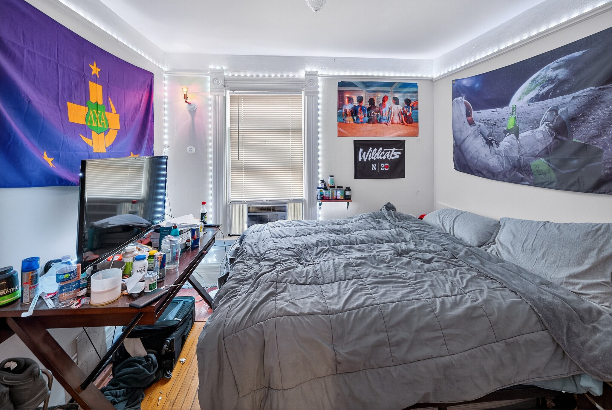 Building Photo - 1112 Garnett Pl