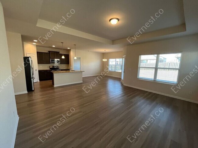 Building Photo - 136 Fernhill Dr NW