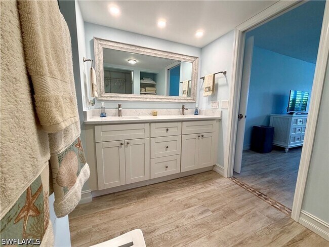 Building Photo - 105 Penny Ln