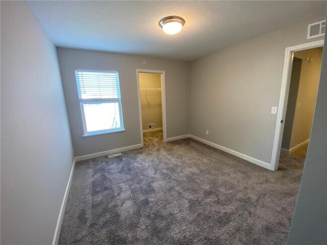 Building Photo - 188 Jean Avenue