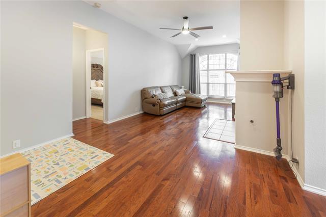 Building Photo - 2405 Pinehurst Ct