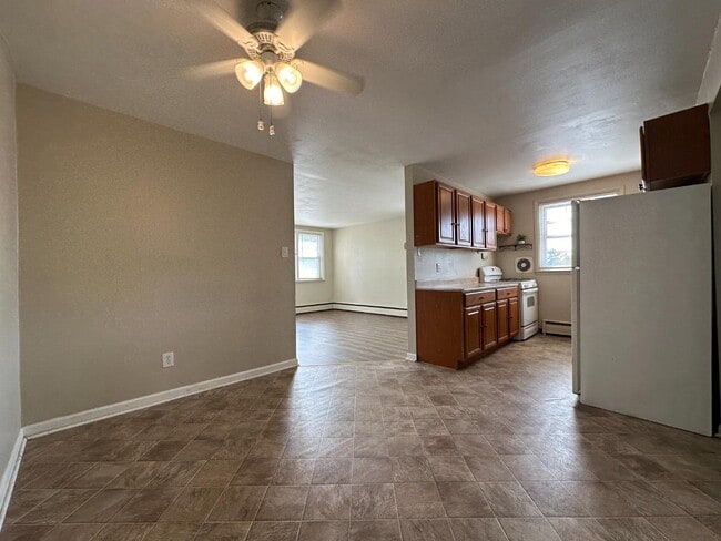 Building Photo - 4301 Ashburner St
