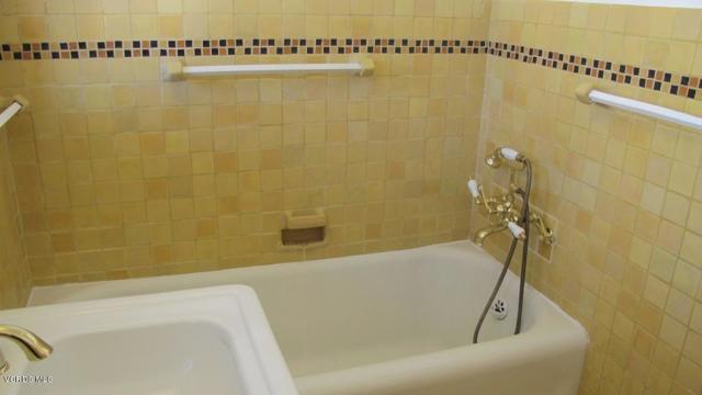 Building Photo - 352 Glen Ellen Dr