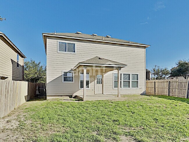 Building Photo - 1027 Canadian Goose