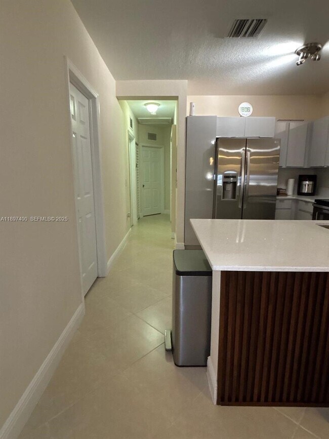 Building Photo - 3310 Palomino Dr