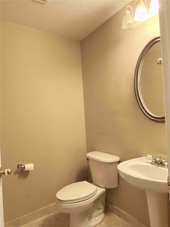 Building Photo - 10503 Chilmark Way