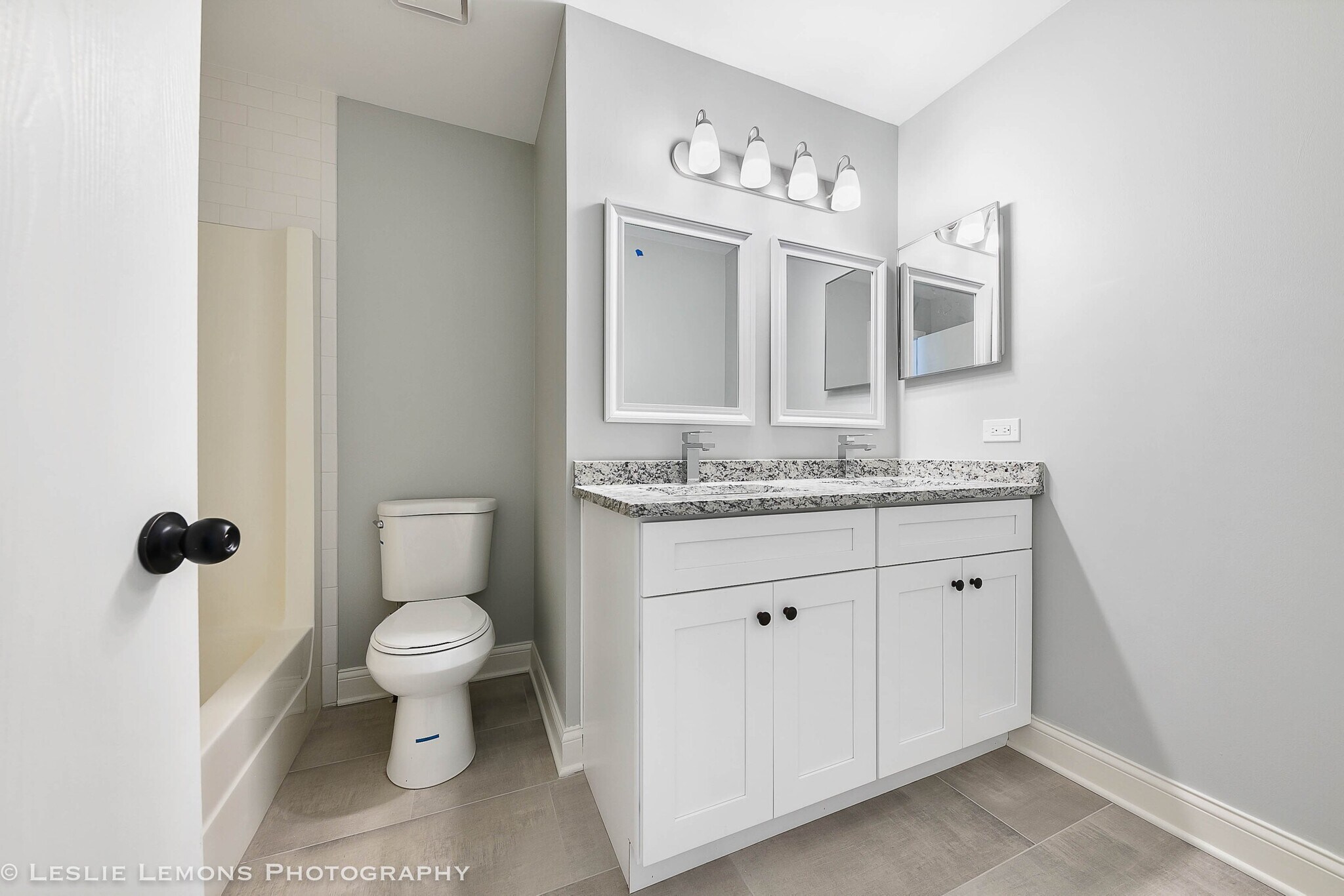 Building Photo - 2970 Middlebury Ct W