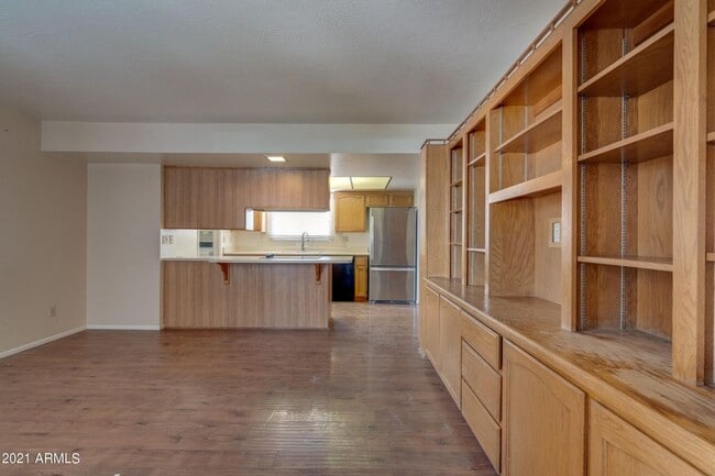 Building Photo - 6-Bedroom Tempe Home with Private Pool, Garage & Prime ASU Location