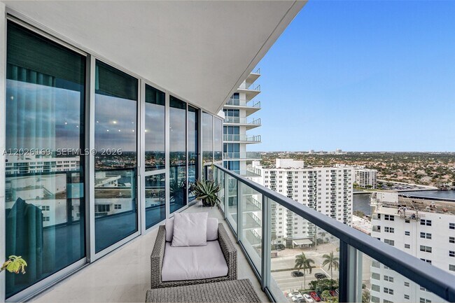Building Photo - 3101 S Ocean Dr