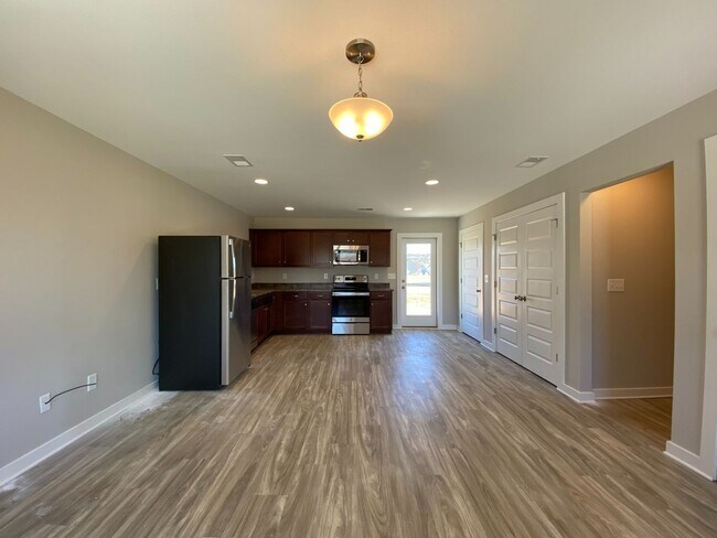 Building Photo - Gorgeous Home for Rent in Talladega, AL! A...