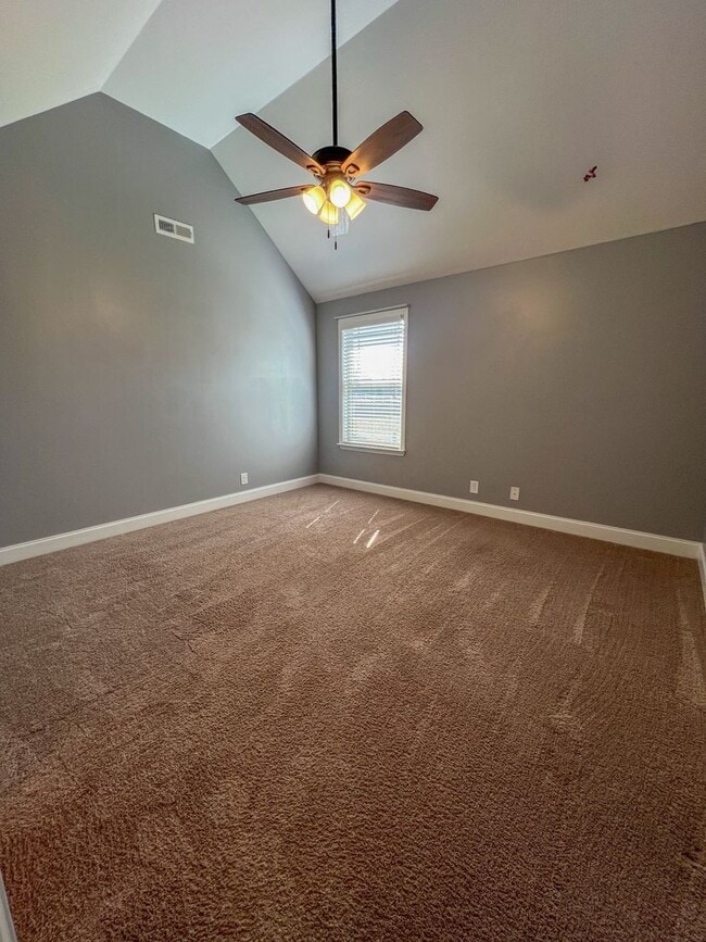 Building Photo - Short Term Leases Options! Gorgeous 5 Bedr...