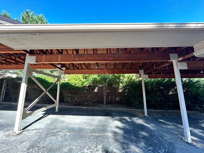 Building Photo - 1860 W Centennial Dr