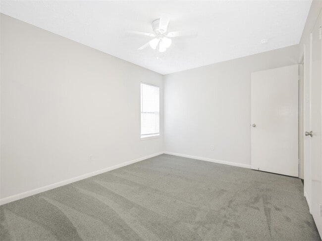 Building Photo - 5830 Ettrick Dr